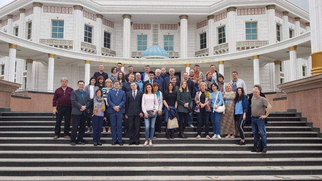Институт принял участие в Третьей российской образовательной выставке в Ашхабаде