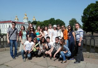 Студенты отправились на теплоходно-автобусную экскурсию по родному Санкт-Петербургу