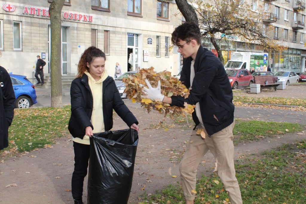 Студенты Института приняли участие в мероприятиях месячника по благоустройству в Санкт-Петербурге