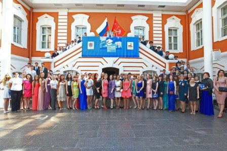 Состоялась церемония награждения лучших выпускников вузов Санкт-Петербурга