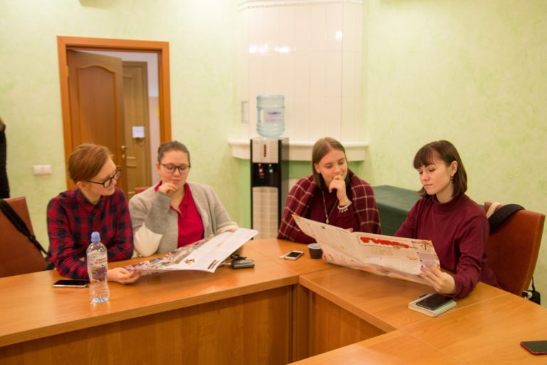 На собрании медиа СПбГИПСР обсуждали новый номер студенческой газеты