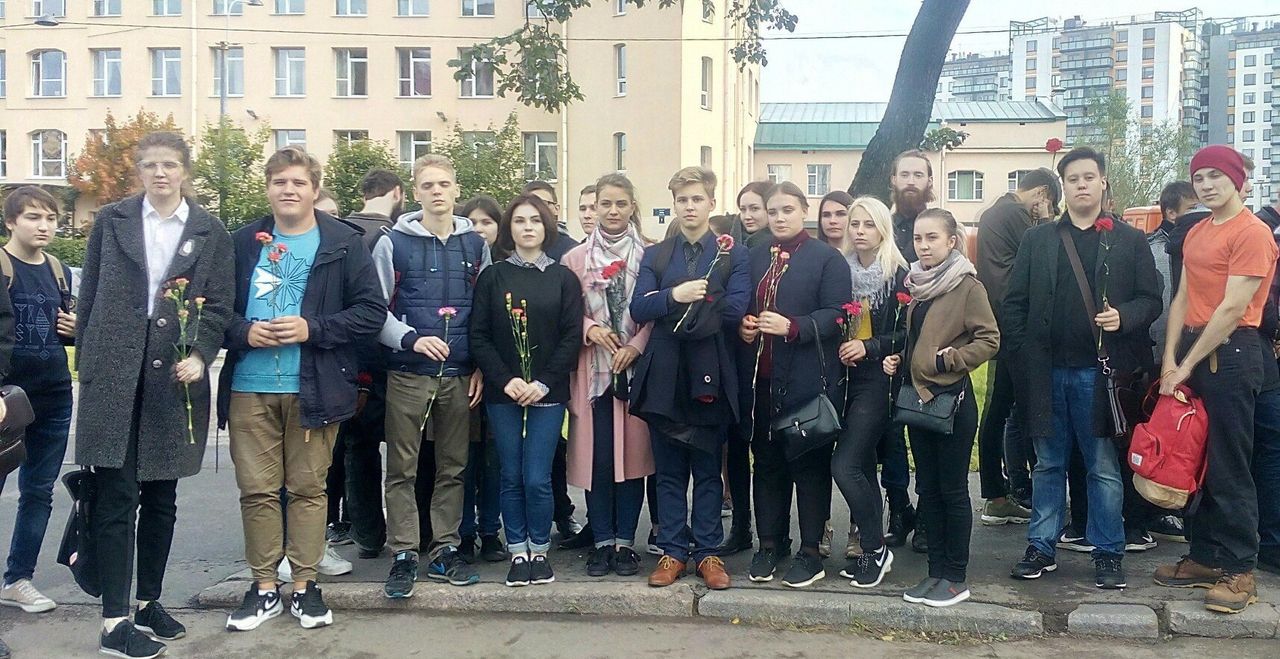 Студенты почтили память погибших во время блокады Ленинграда