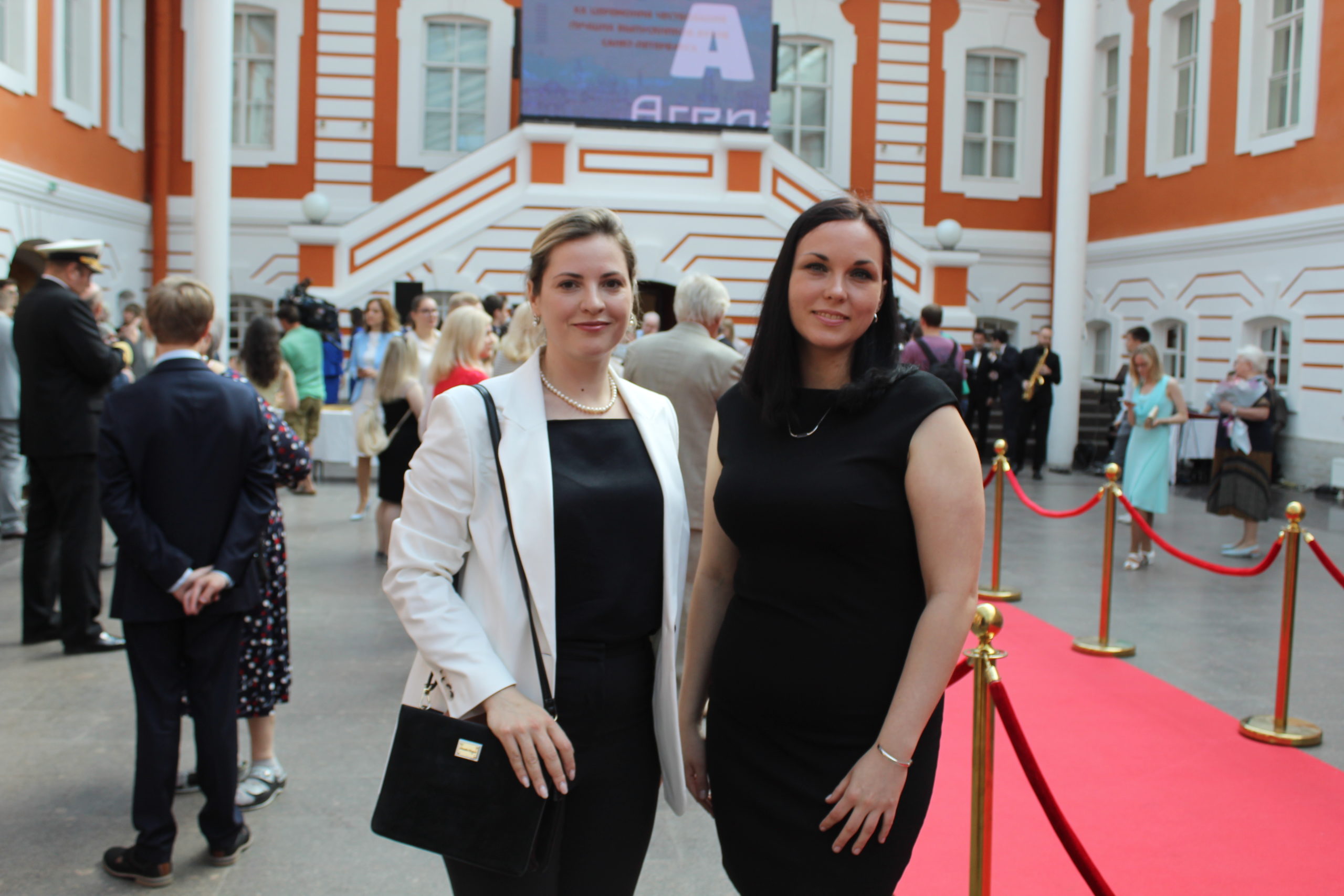 Cостоялась торжественная церемония награждения лучших выпускников вузов Санкт-Петербурга 2022 года
