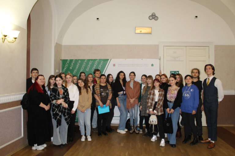 В Доме молодежи Василеостровского района состоялся форум «Стратегия Успеха» с участием студентов СПбГИПСР