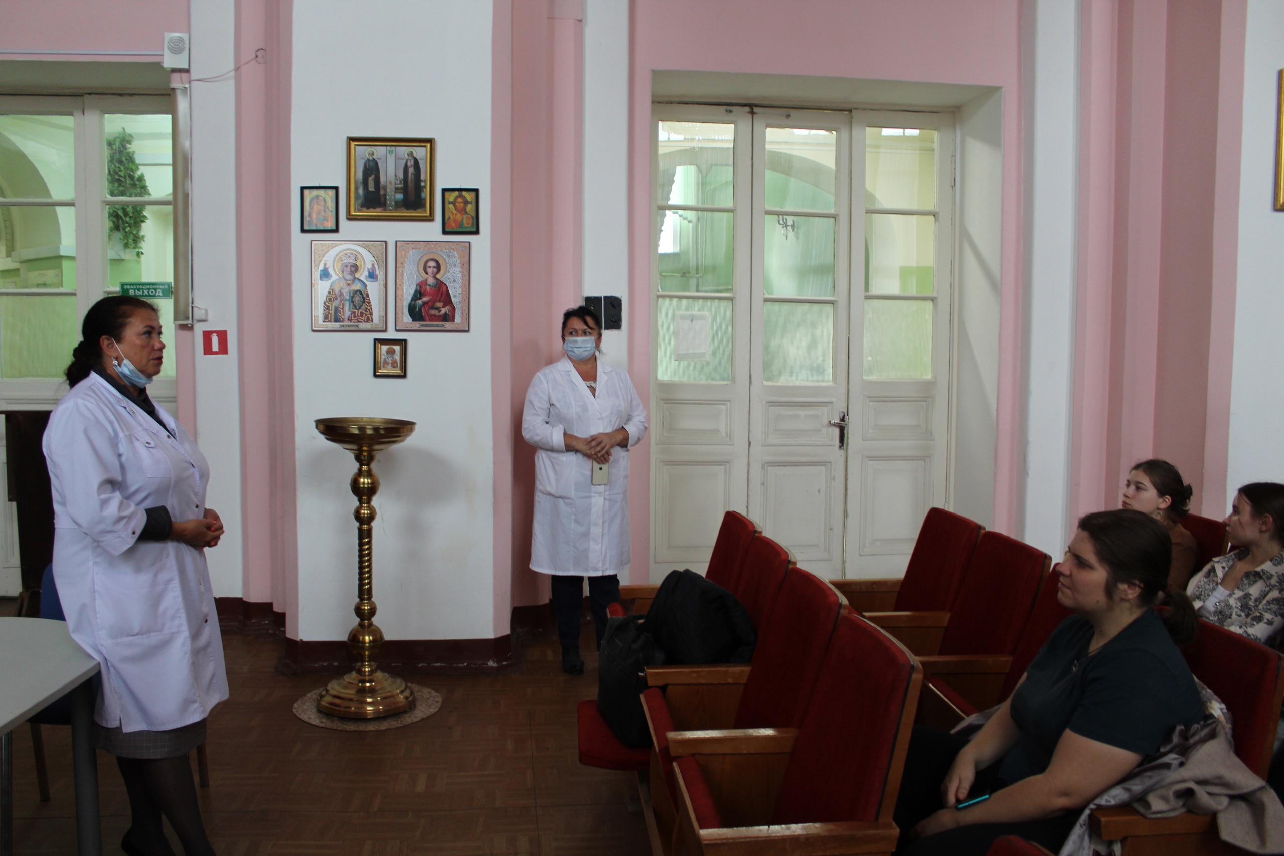 В «Госпитале для ветеранов войн» прошел круглый стол с участием студентов СПбГИПСР