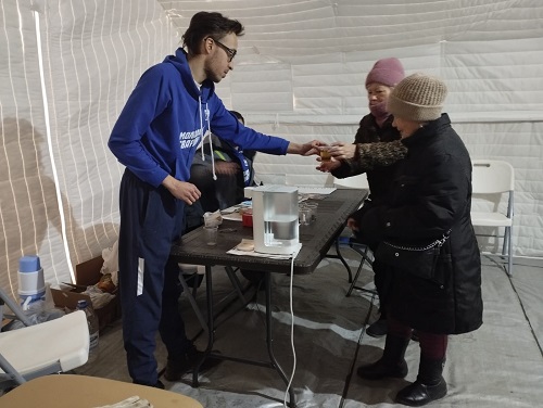Студент Института Владислав Бальцерейт участвовал в гуманитарной миссии по оказанию помощи пострадавшим и беженцам в Мариуполе
