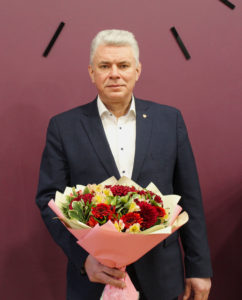 Поздравление ректора СПбГИПСР В.В. Лютова c Международным женским днём